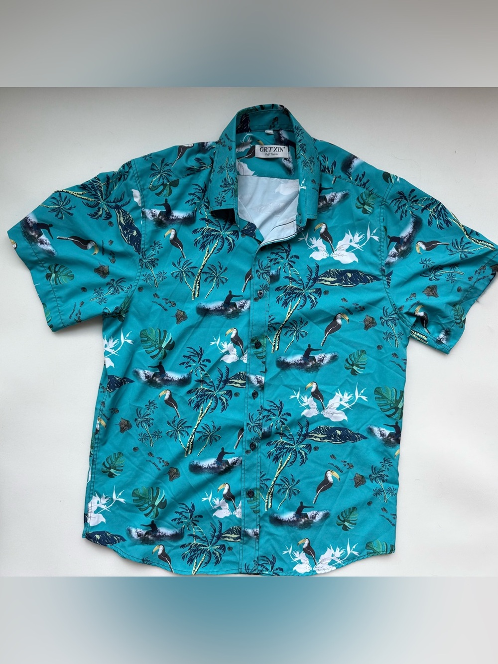 GRTXIN Blue Hawaiian Tropical Themed Button Down Soft Fabric Size Medium